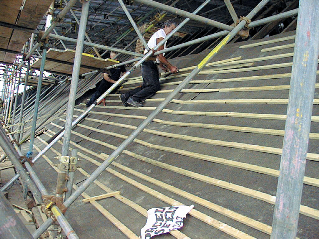 Felt and battens on the roof of numbr 121